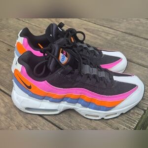 Nike Air Max 95 Multicolor Shoes. See Photos For Some Wear. Worn Very Little.